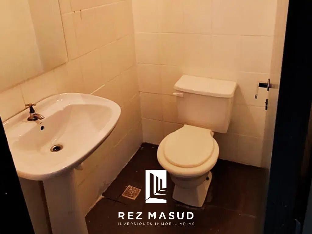 2 Oficinas en alquiler Av. Sarmiento y Belgrano 3