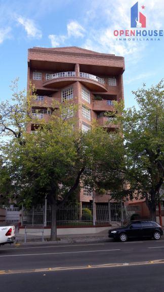 Openhouse Vende Departamento en La Calle Emilio Civit, en El Edif. El Torreon. 4