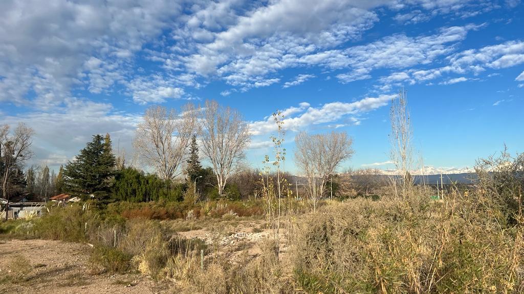 Openhouse Inmobiliaria Vende Hermoso Lote con Vistas Hacia La Montaña. 5