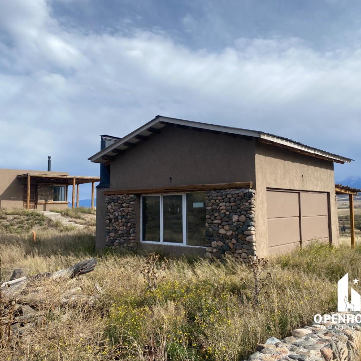 Inmobiliaria Openhouse Vende Terreno con Casa y Quincho en Barrio Atamisque. 3