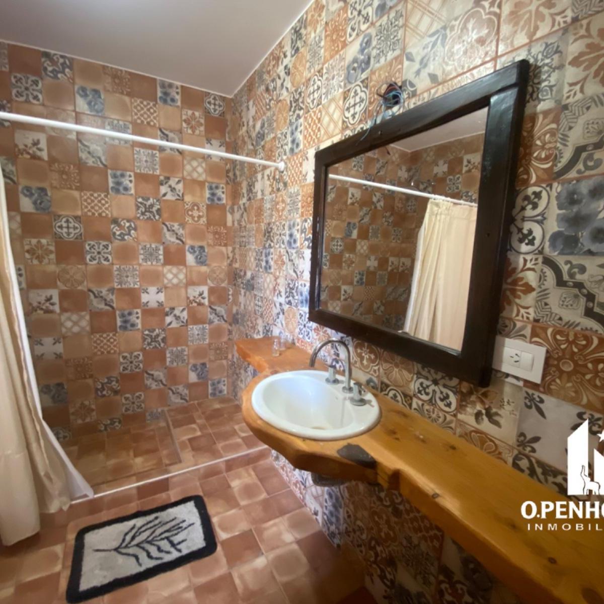 Inmobiliaria Openhouse Vende Terreno con Casa y Quincho en Barrio Atamisque. 5