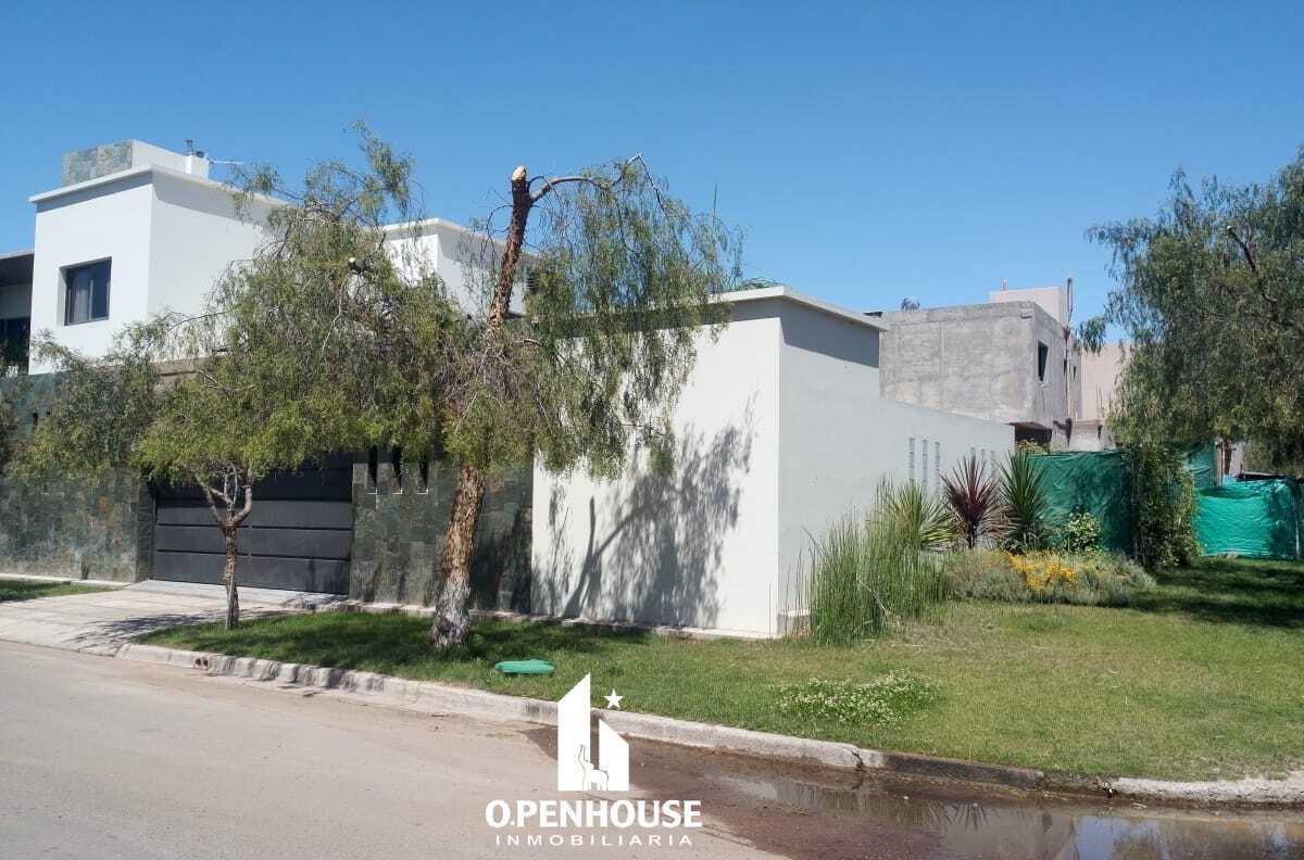 Inmobiliaria Openhouse Vende Casa en Barrio Privado Las Pircas! 2