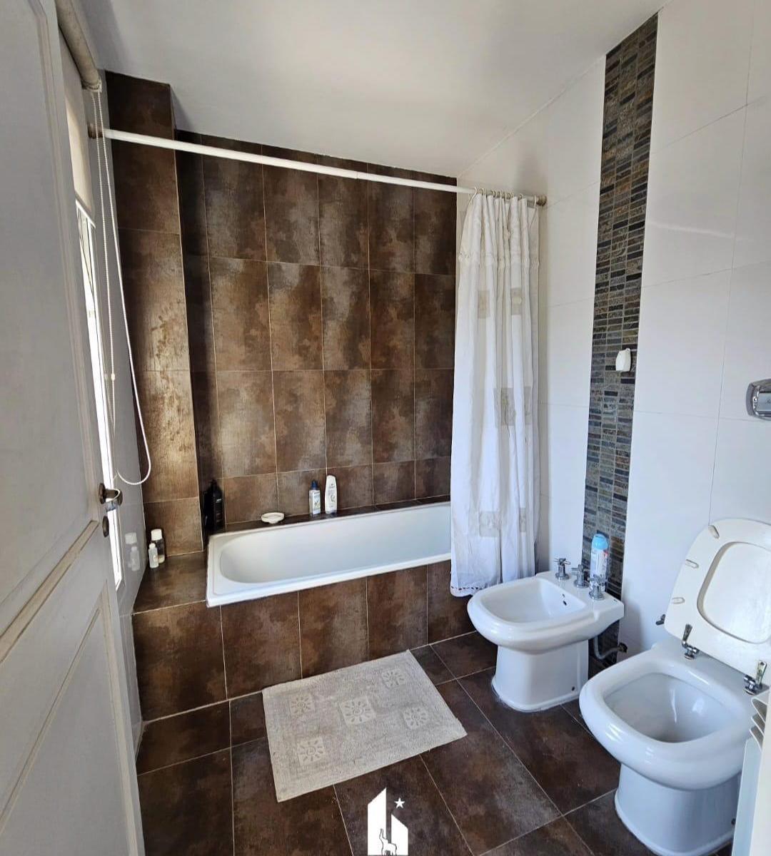 Openhouse Inmobiliaria Vende Hermosa Casa en Barrio Palmares. 4