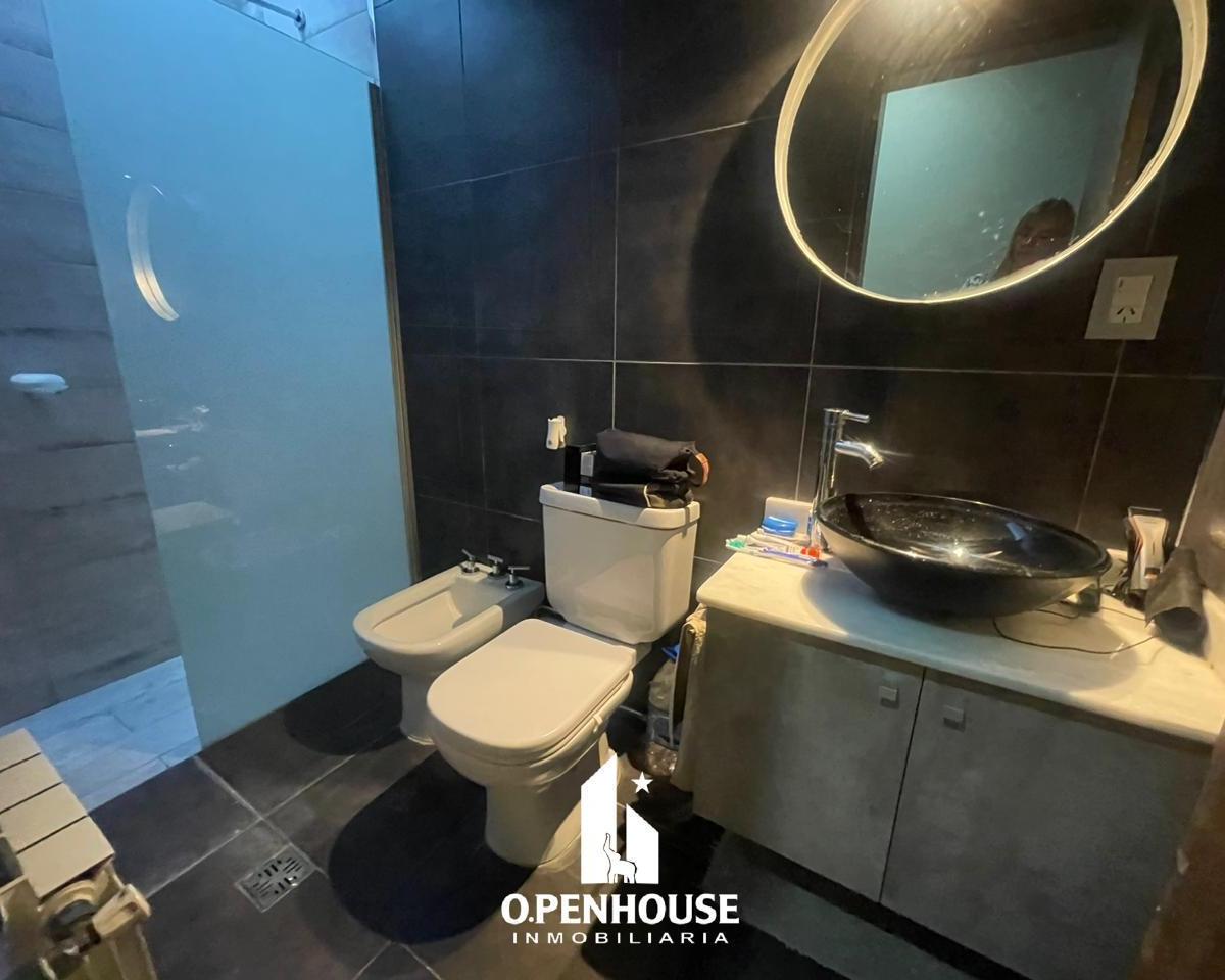 Openhouse Inmobiliaria Vende Hermosa Casa Moderna, Ubicada en El Barrio Dalvian. 5