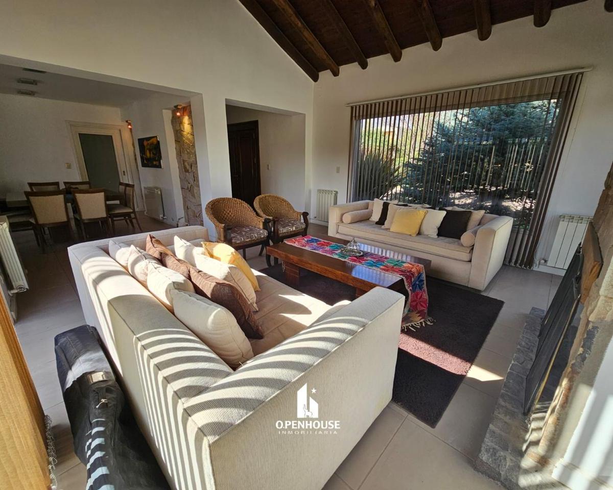 Openhouse Vende Exclusiva Casa en Barrio Privado El Remanso en Chacras de Coria 3