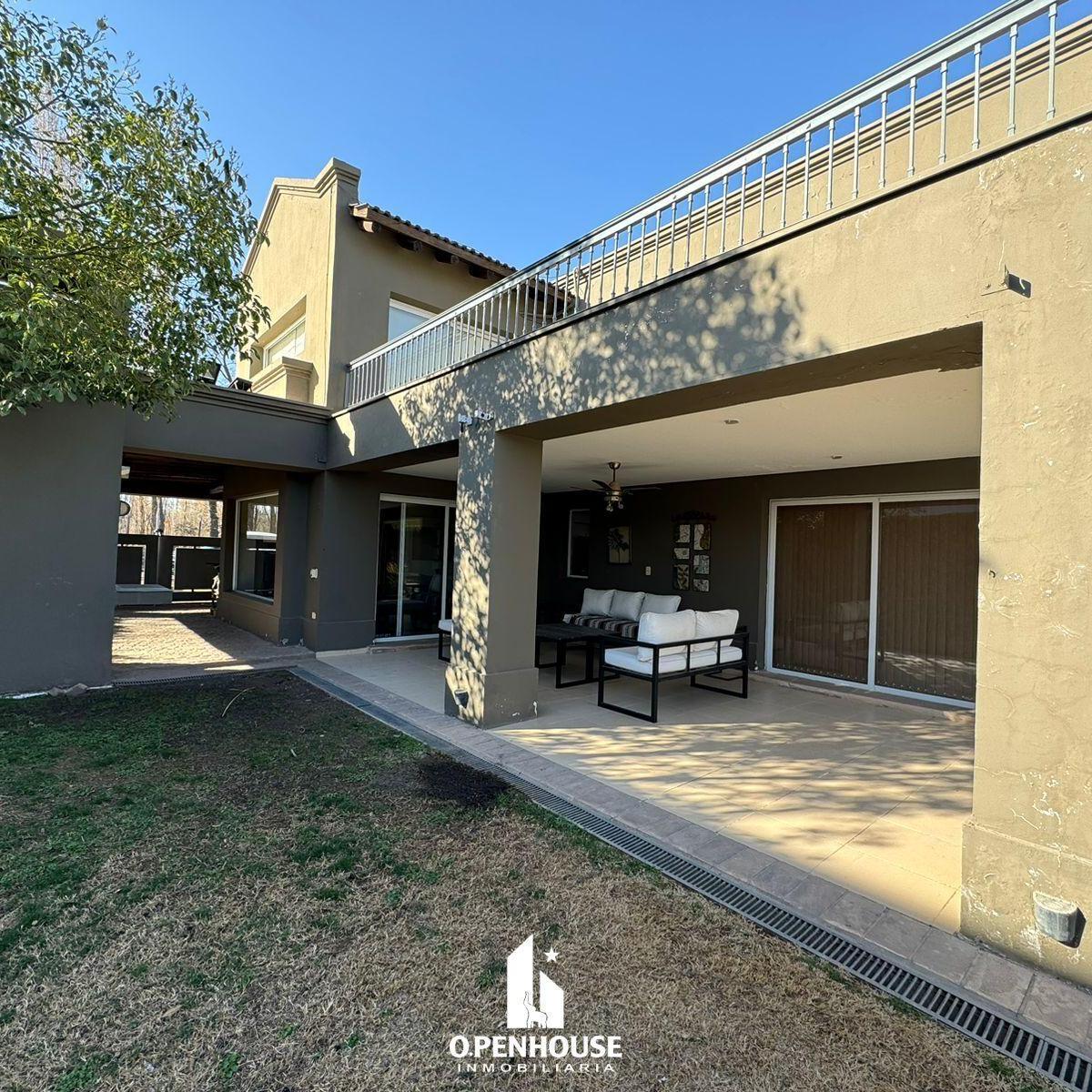 Openhouse Vende Exclusiva Casa en Barrio Privado El Remanso en Chacras de Coria 4