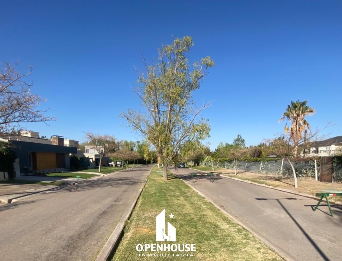 Openhouse Vende Terreno en Barrio Privado El Remanso de Chacras de Coria 1
