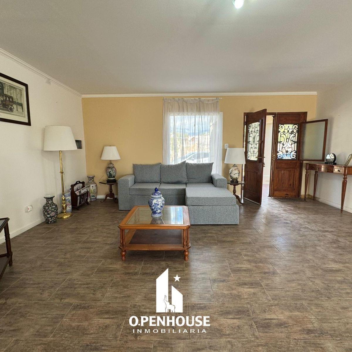 Openhouse Vende Esplendida Casa en Barrio Privado Alto El Challao. 3