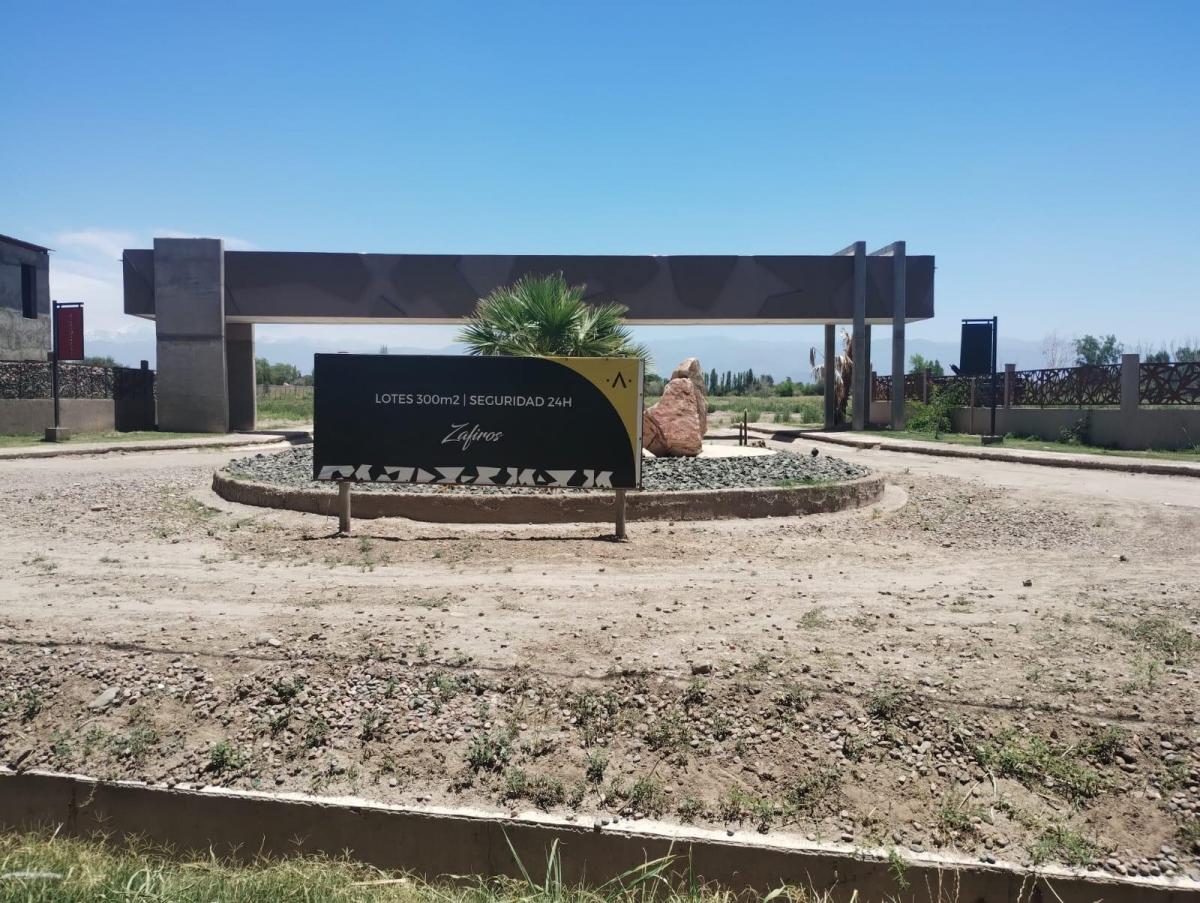 Openhouse Inmobiliaria Vende Lotes en Barrio Privado Zafiros 3
