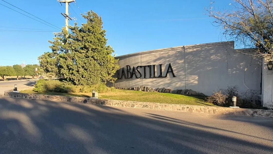 Terreno en Venta La Bastilla 3