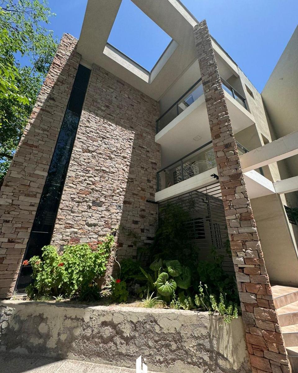 Openhouse Inmobiliaria Vende Hermoso Departamento a Estrenar. 3