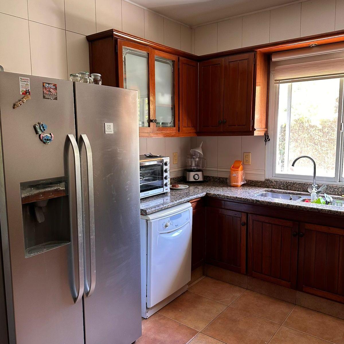 Openhouse Inmobiliaria Vende Fabulosa Casa Desarrollada en Dos Plantas. 1