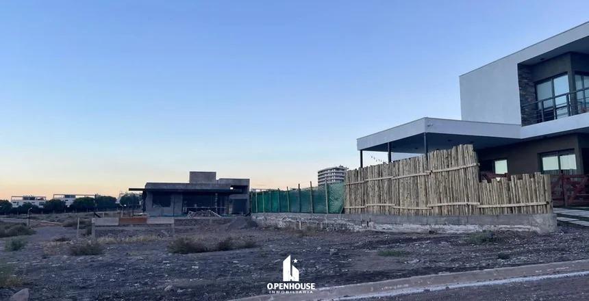 Openhouse Vende Excelente Lote Al Pie de La Montaña, Ciudad de Mendoza 3