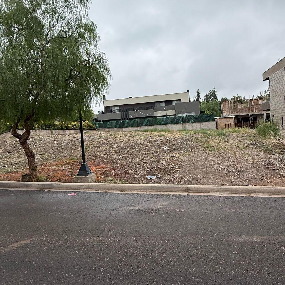 Openhouse Vende Magnífico Terreno, Excelente Dentro del Barrio Dalvian. 5