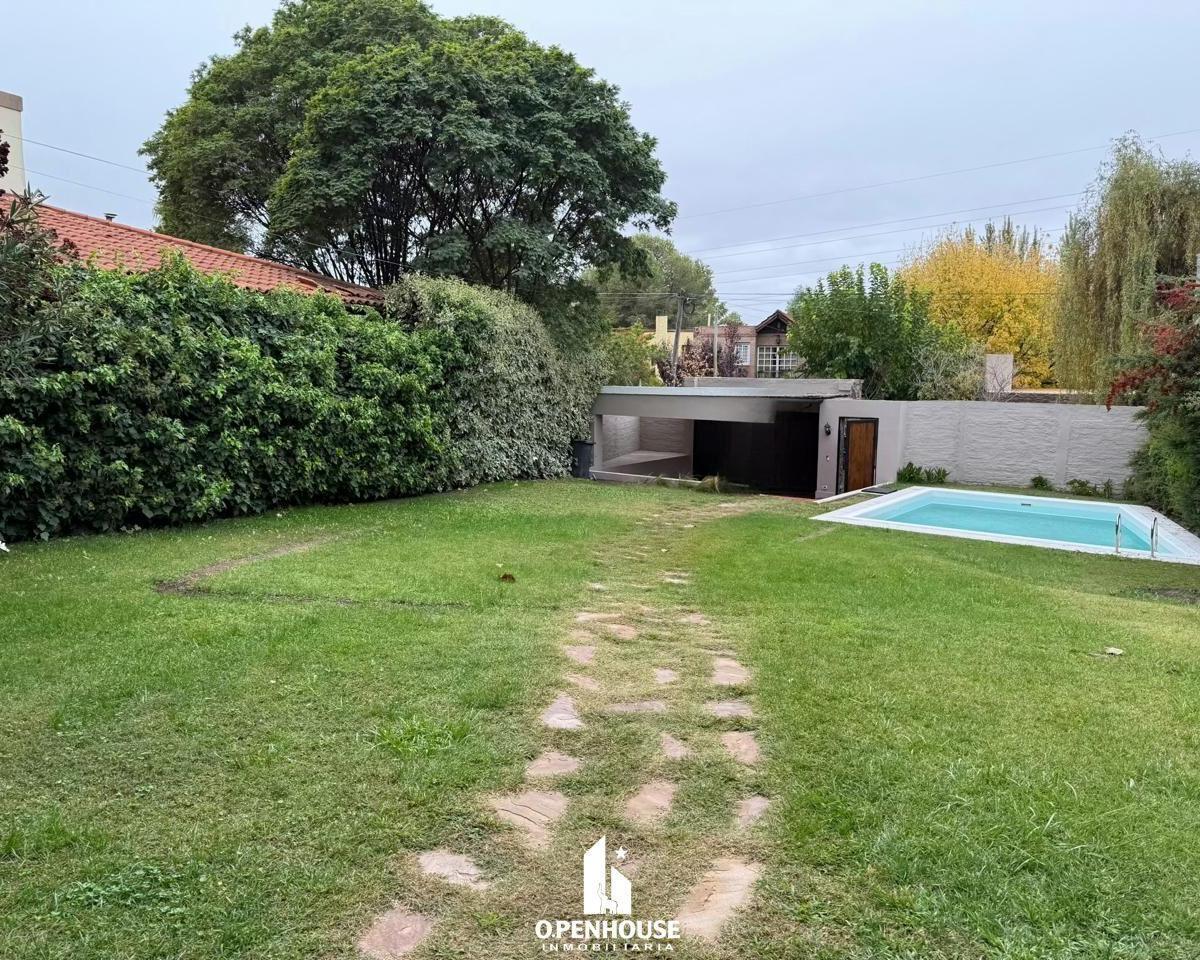 Openhouse Presenta a La Venta Hermosa Casa Desarrollada en Una Planta. 4
