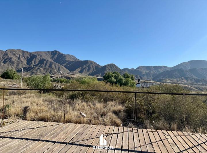 OPENHOUSE vende fabulosos locales amplios en El Challao. 3