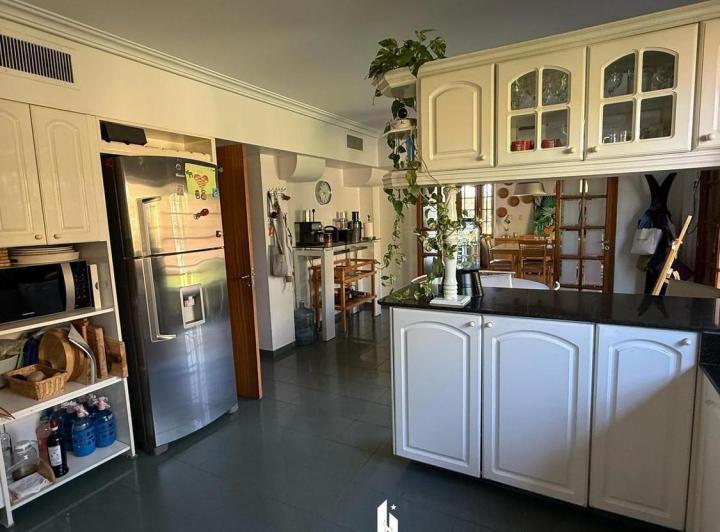 OPENHOUSE presenta a la venta hermosa casa ubicada en el Barrio Jardín Marista 3
