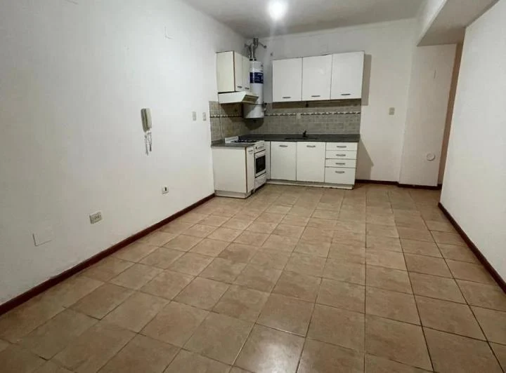 OPENHOUSE vende hermoso departamento en Bombal Sur de Godoy Cruz 2