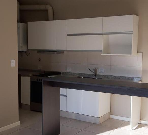 OPENHOUSE alquila fabuloso departamento en complejo Villa Robles, Luján 1