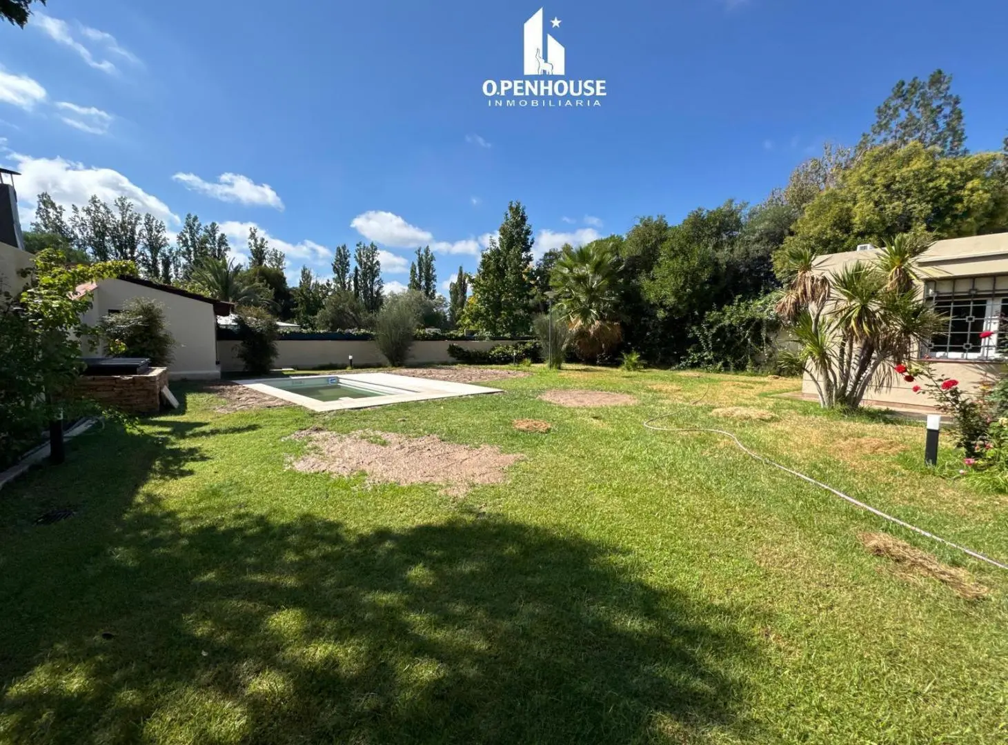 OPENHOUSE alquila hermosa casa totalmente amoblada en el corazón de Chacras de Coria 3