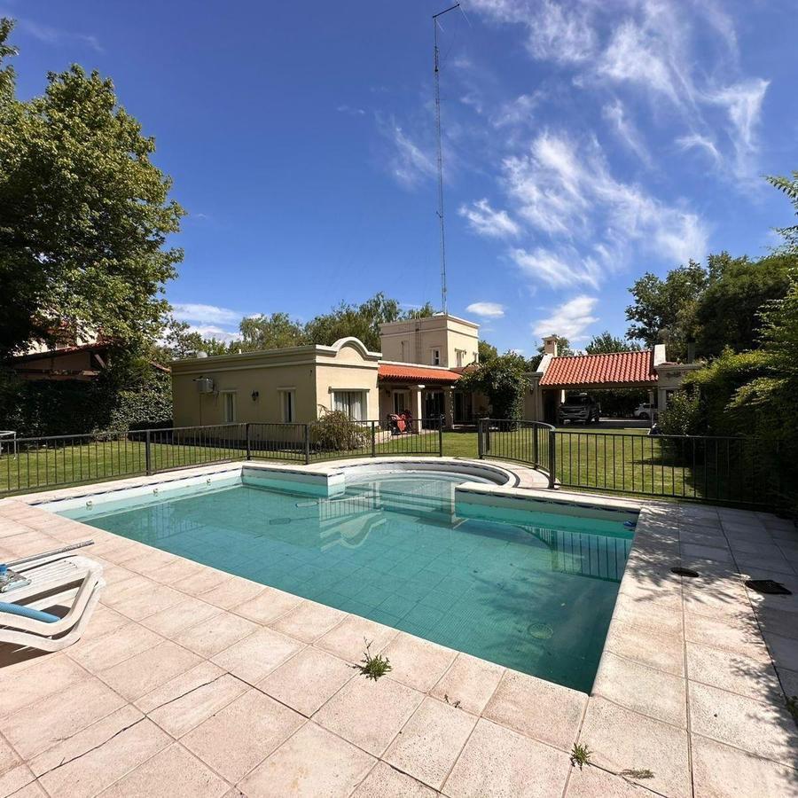 Foto de OPENHOUSE inmobiliaria vende fabulosa casa en Chacras de Coria, imagen 3