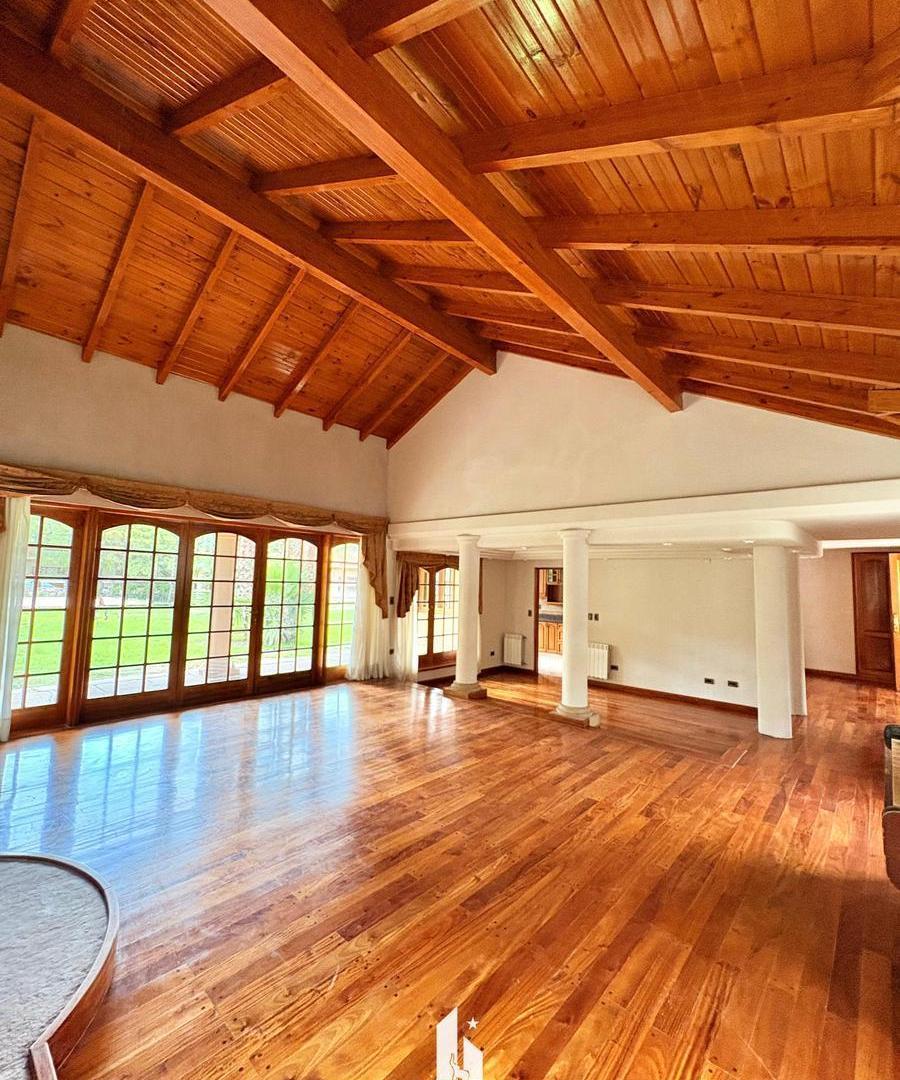 Foto de OPENHOUSE alquila imponente casa en Barrio Dalvian, imagen 4