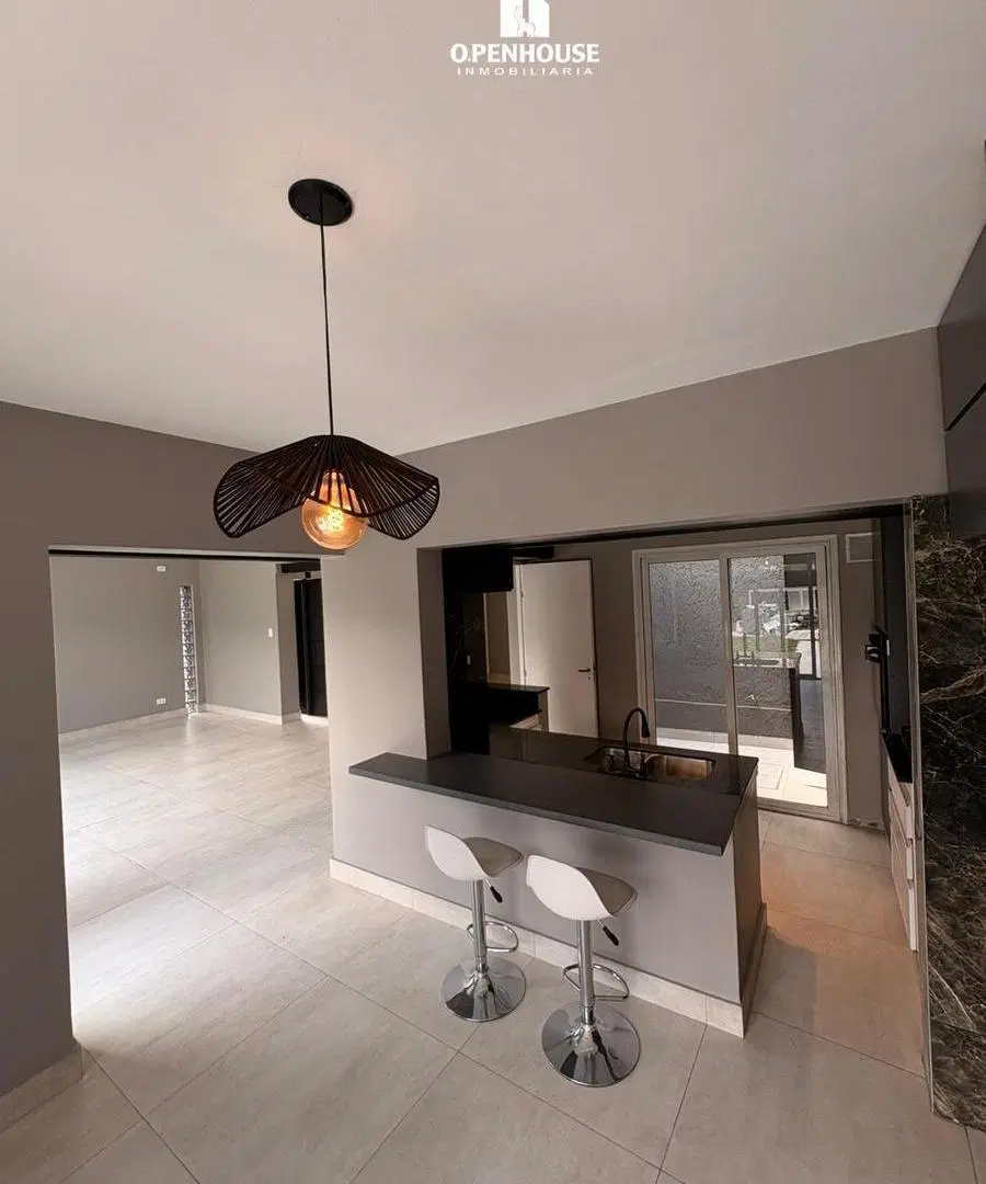 OPENHOUSE vende moderna casa en Bº Lomas de Terrada 2