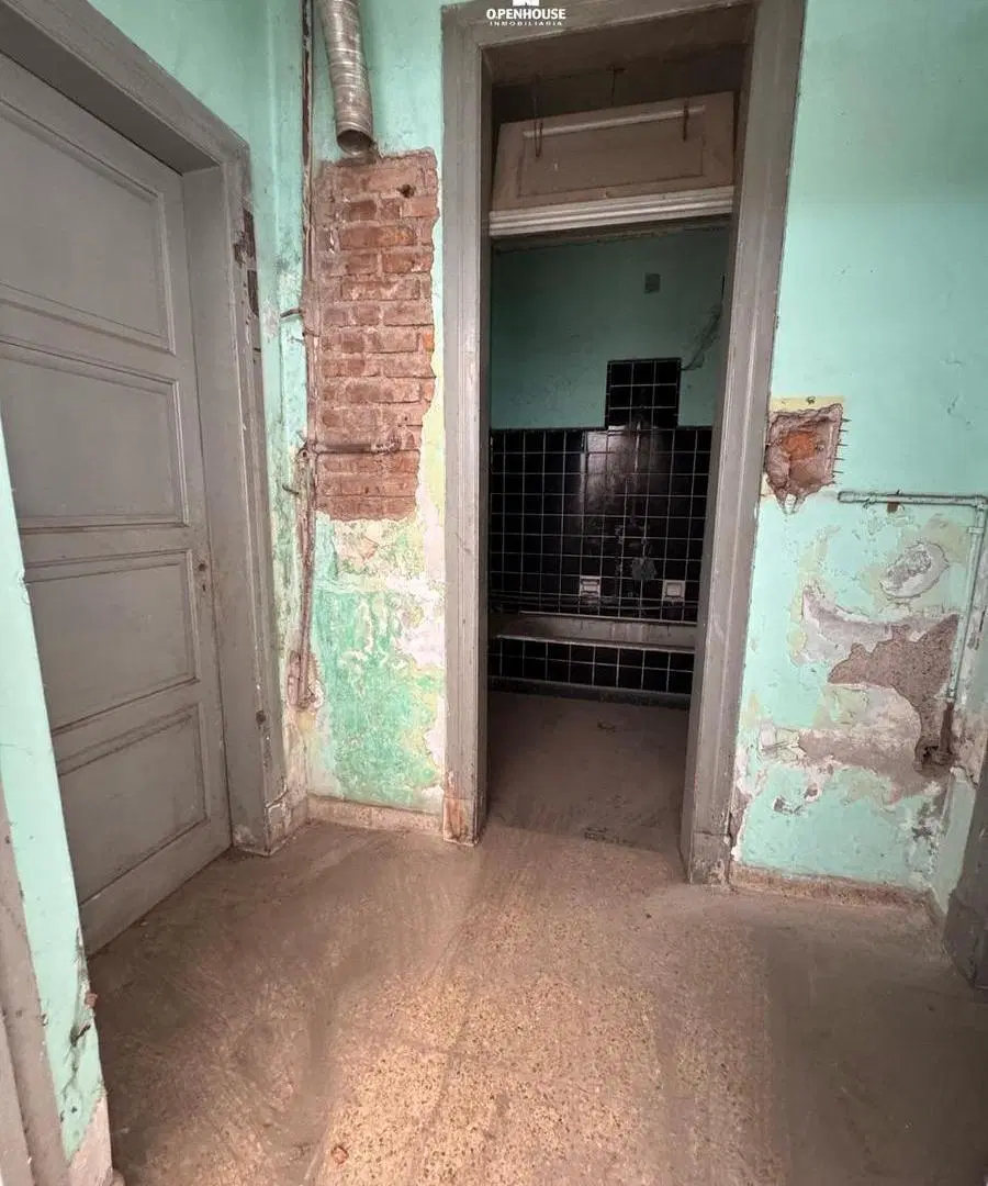 OPENHOUSE vende espectacular propiedad sobre calle San Martin frente a la Alameda, CIUDAD. 4