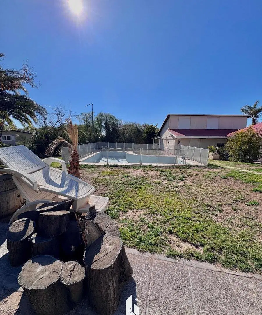 OPENHOUSE vende fabulosa y amplia casa en Barrio Dalvian 5