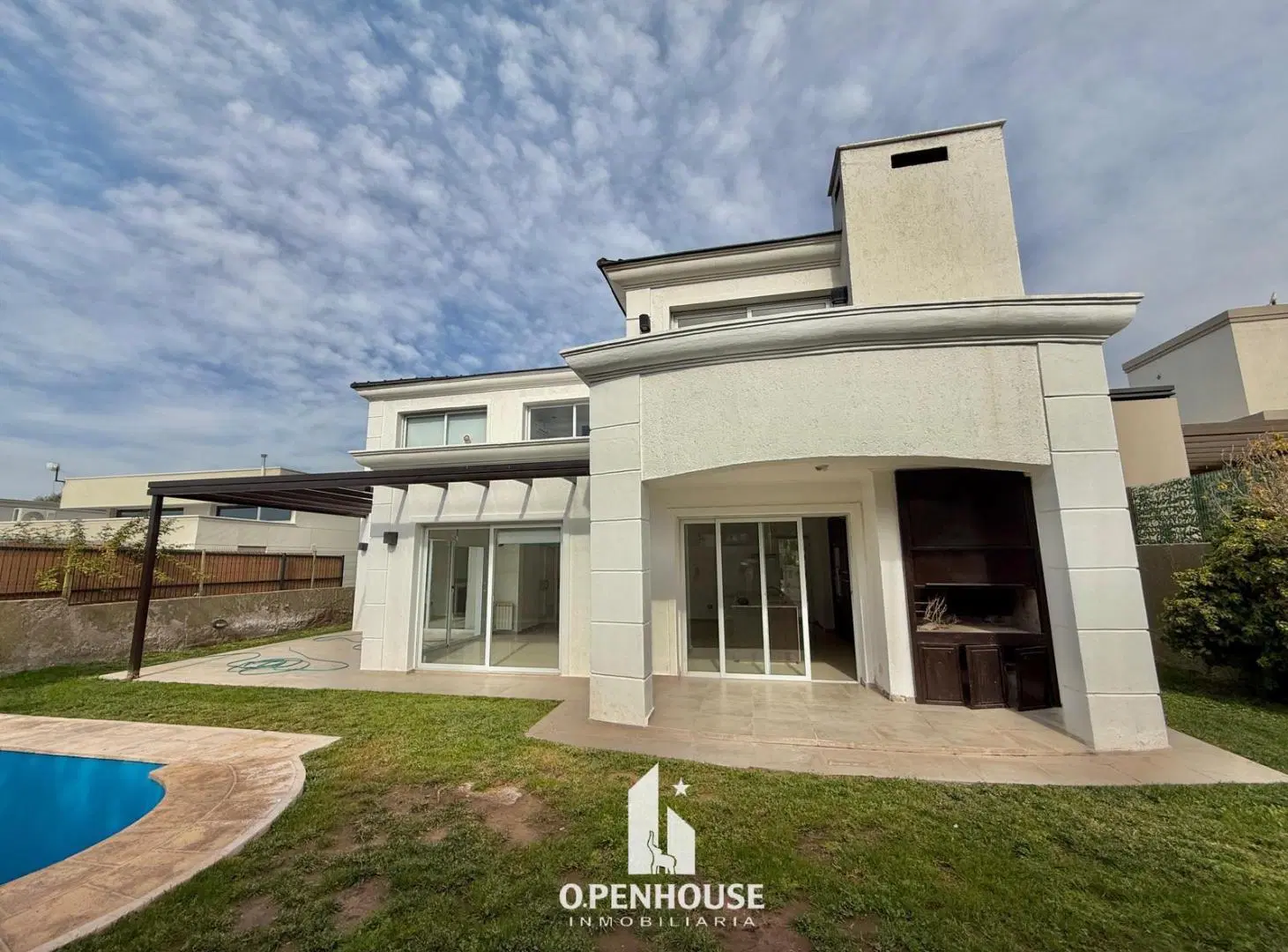 OPENHOUSE alquila fabulosa casa en Barrio Dalvian 4
