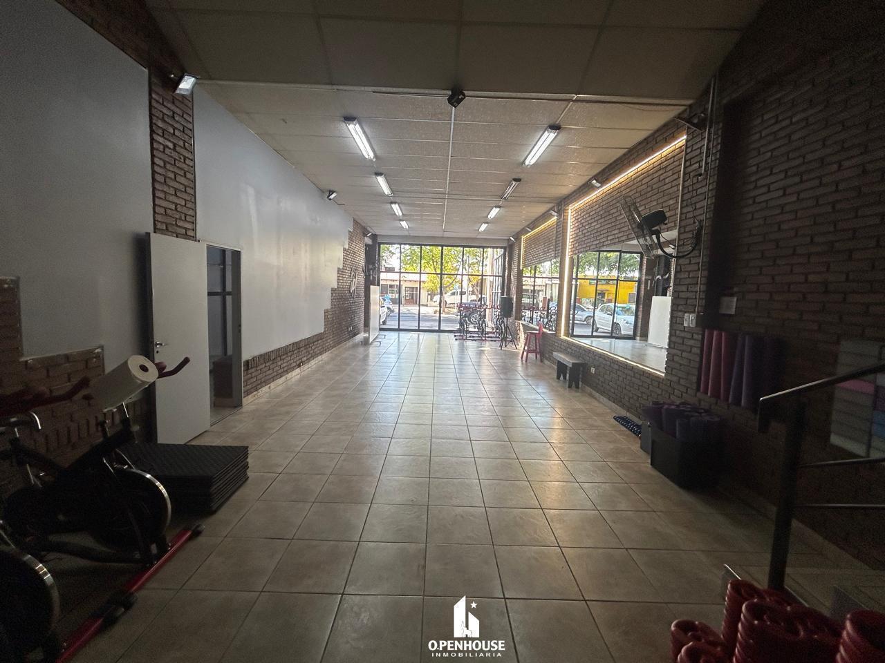 Foto de OPENHOUSE Alquila Flamante Local Comercial / Galpon., imagen 2