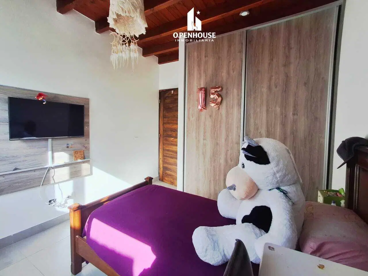 OPENHOUSE vende hermosa casa barrio en privado Guaymallén. 3