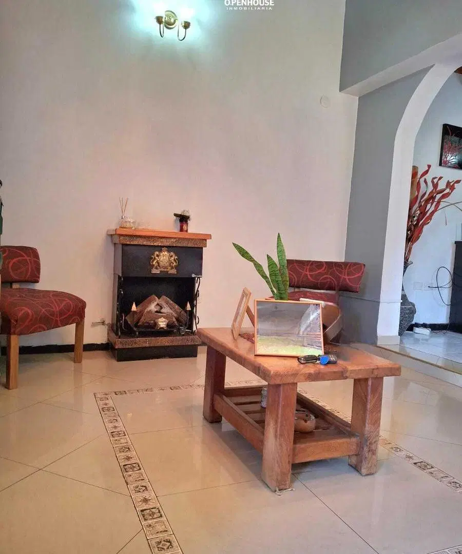 OPENHOUSE VENDE excelente casa en Las Heras. 2