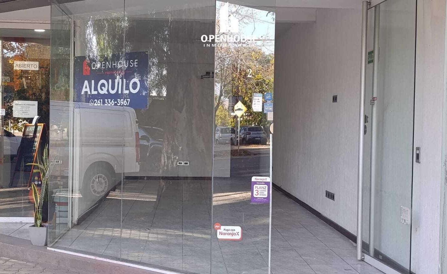 OPENHOUSE alquila local comercial  en Guaymallén.