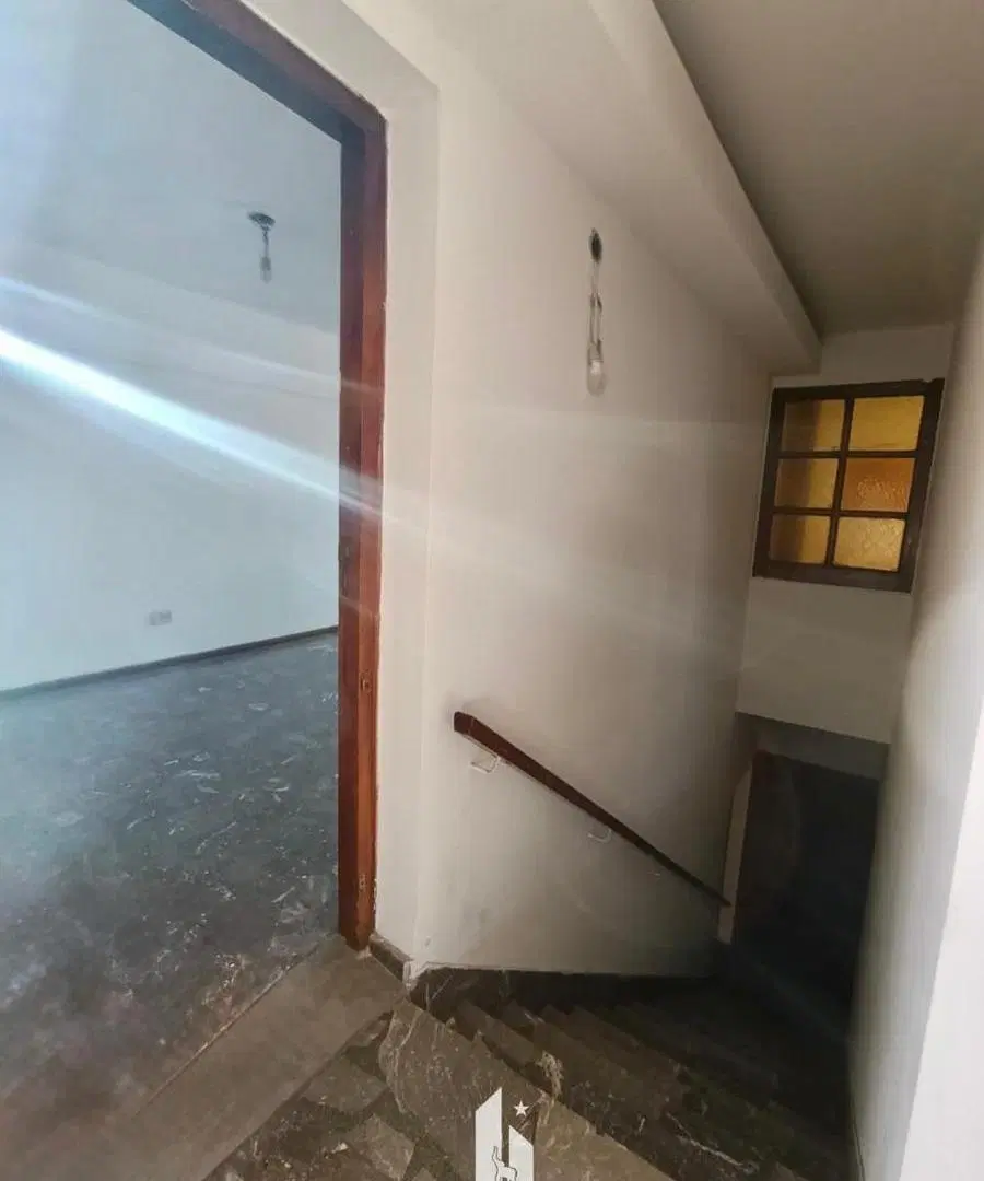 OPENHOUSE vende VIVIENDA   LOCAL COMERCIAL  DEPÓSITO OFICINAS en Guaymallén 3