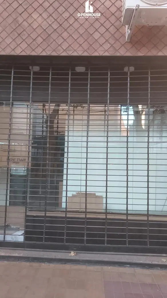 OPENHOUSE vende local comercial en Ciudad. 6