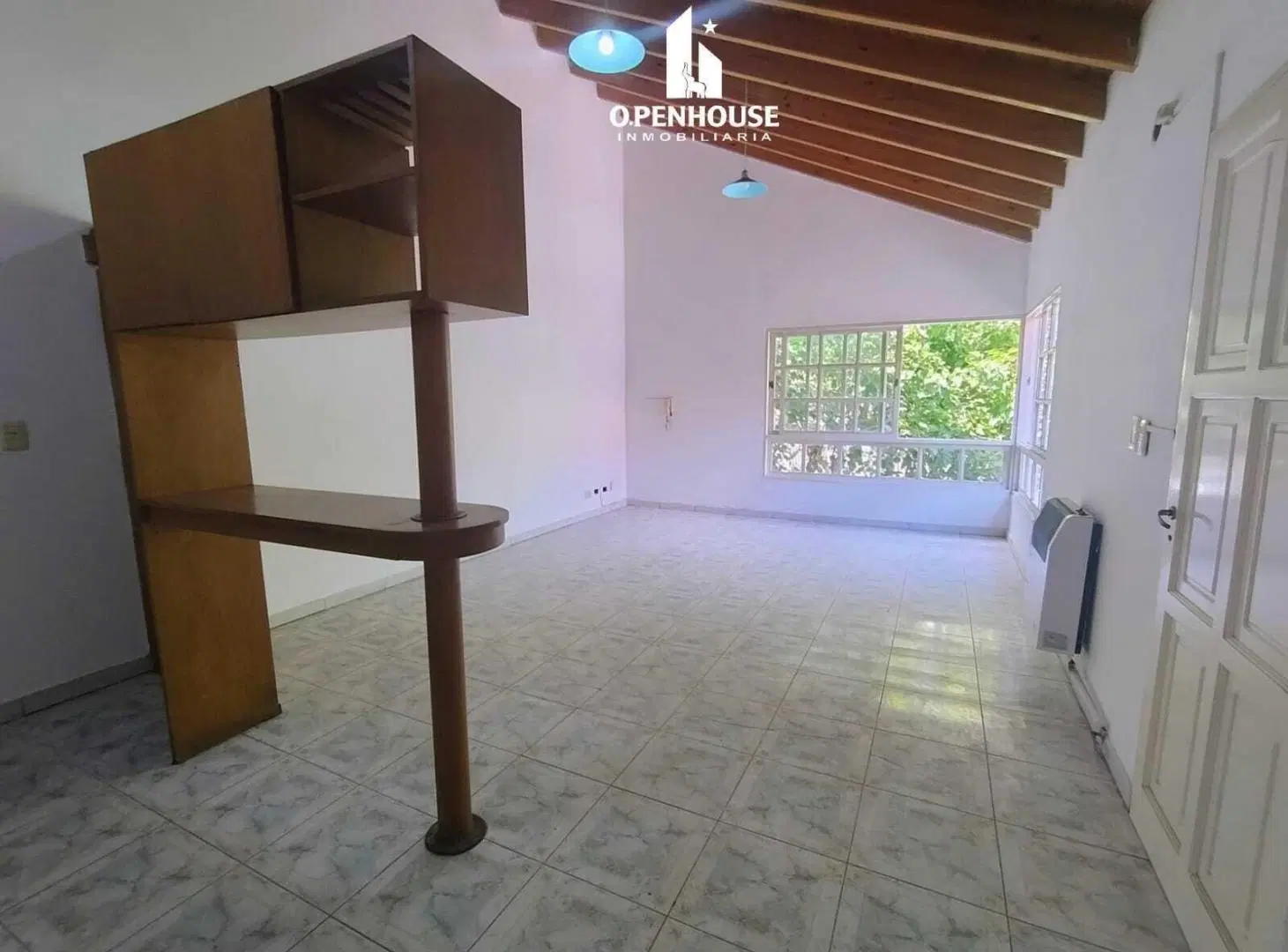 OPENHOUSE alquila departamento amplio y luminoso en B°Santa Ana 3