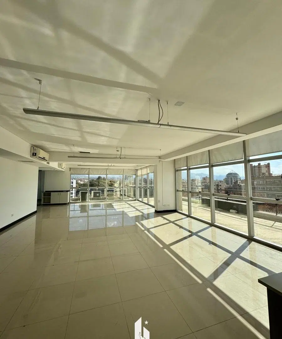 OPENHOUSE alquila maravillosa oficina en edificio ZOD 1
