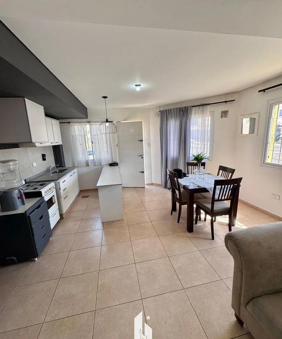 OPENHOUSE alquila hermoso duplex frente al prestigioso Barrio Dalvian 2