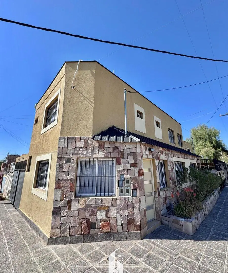 OPENHOUSE vende hermoso duplex frente al prestigioso Barrio Dalvian 5