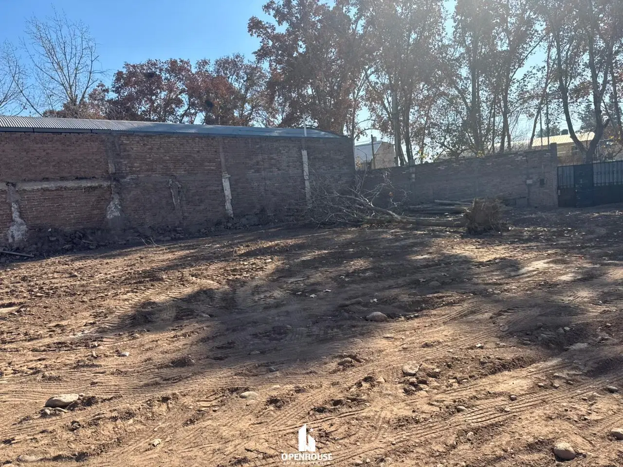 OPENHOUSE vende flamante terreno en Carril Sarmiento 5