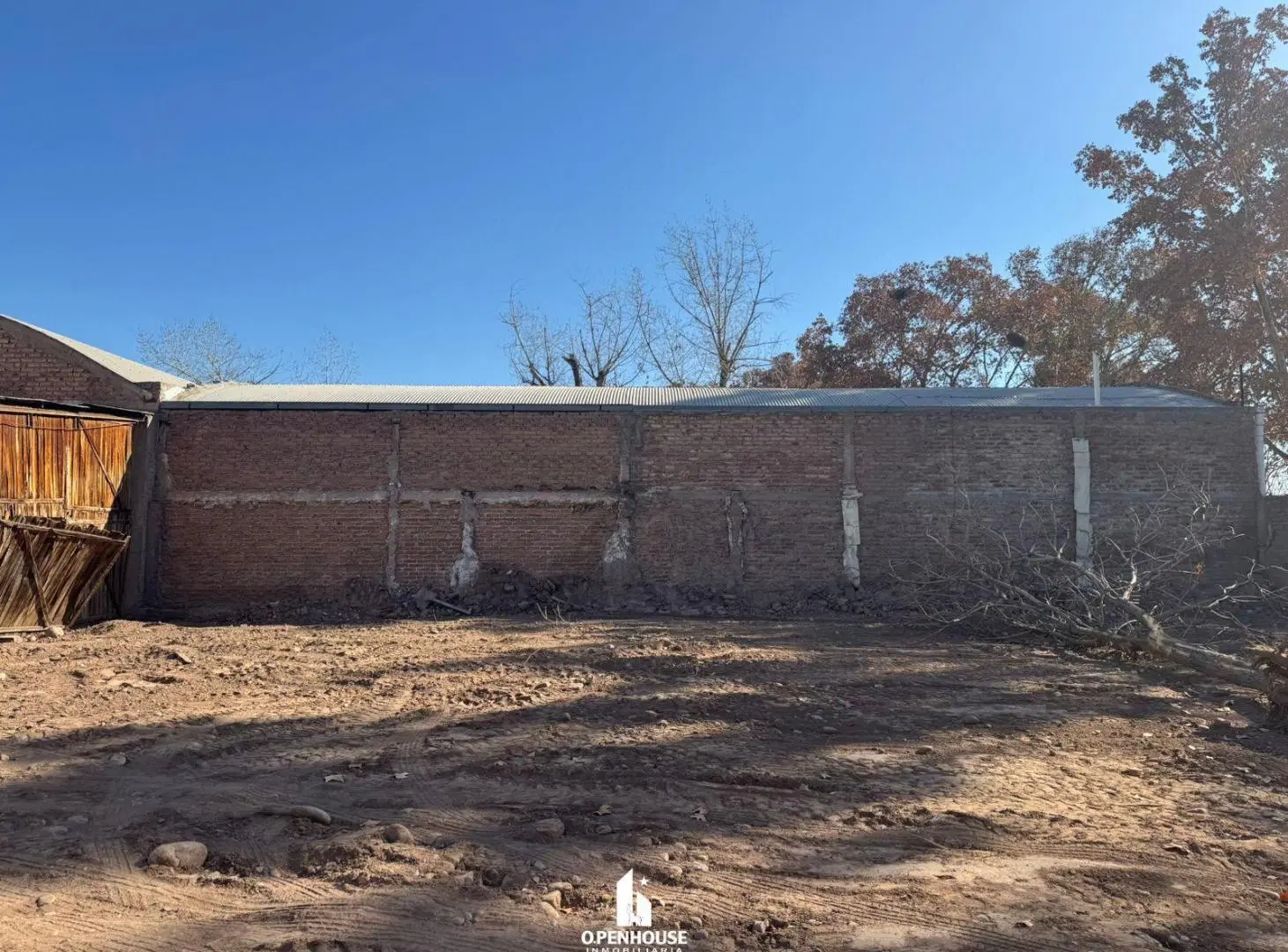 OPENHOUSE vende flamante terreno en Carril Sarmiento 8