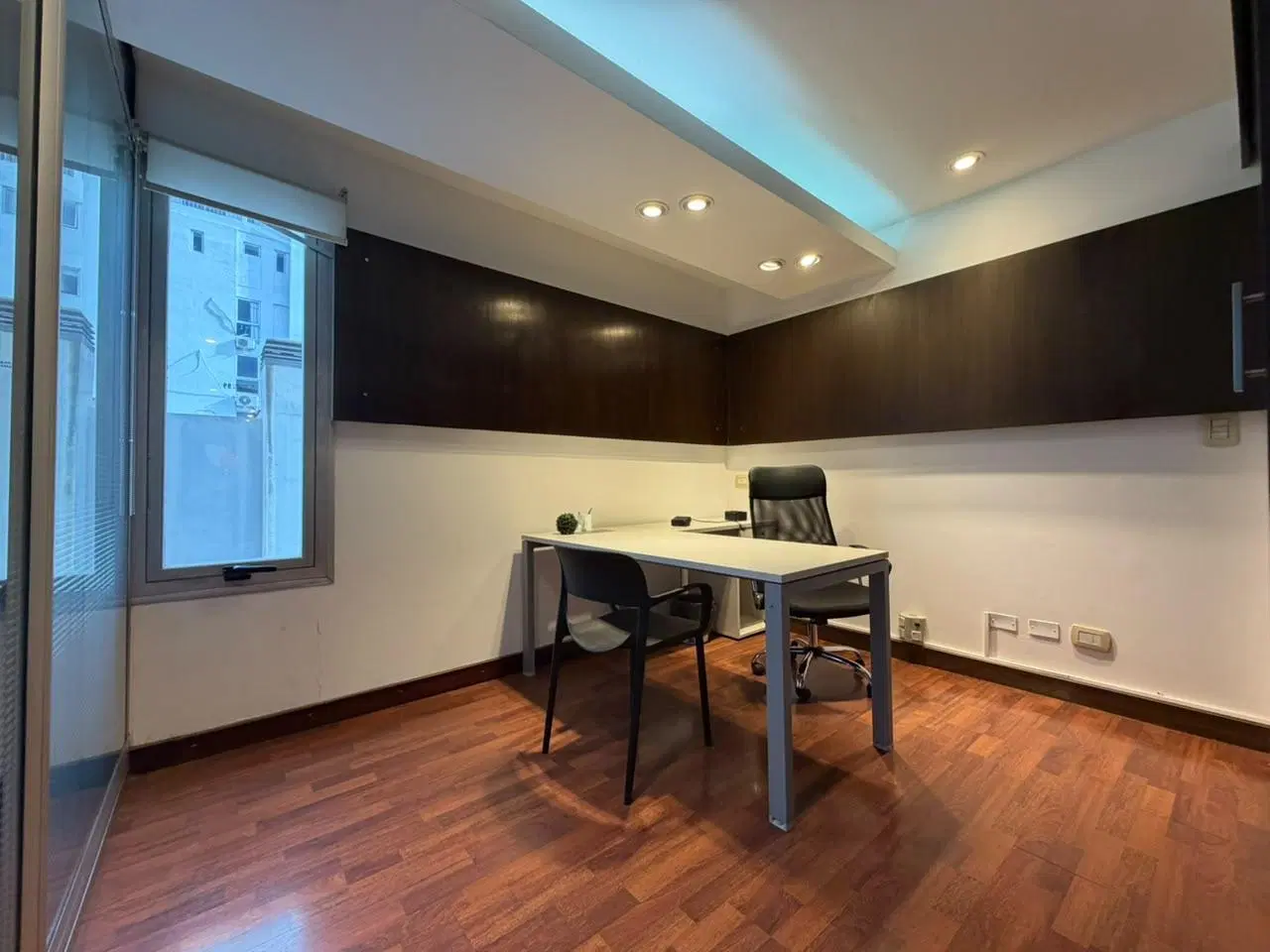 OPENHOUSE alquila oficina premium en plena Ciudad 2