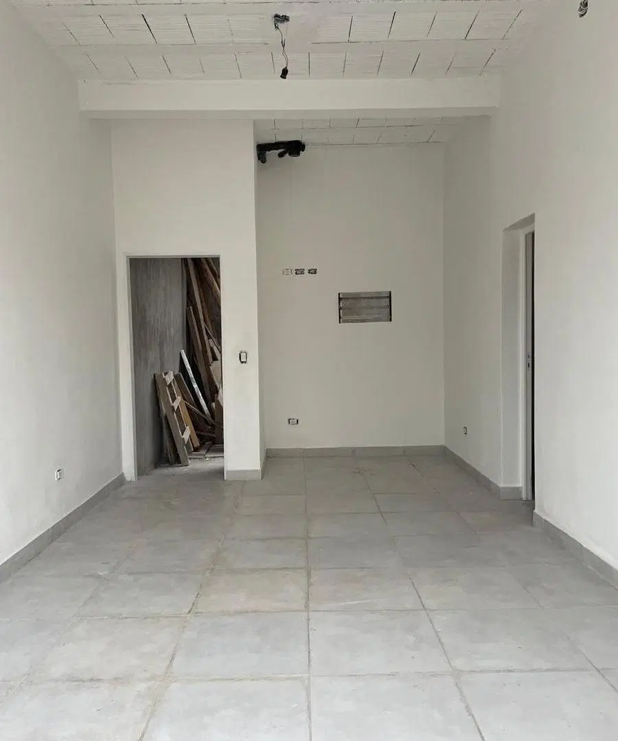 Local comercial en Guido Spano y Pescadores Las Heras 2