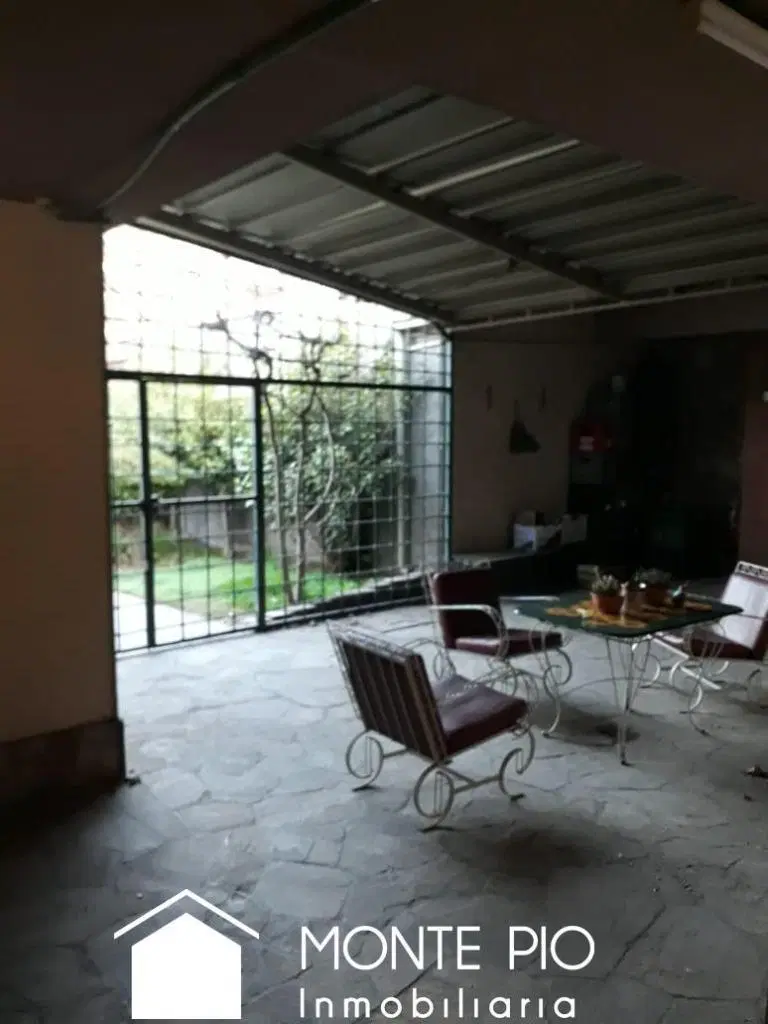 OPORTUNIDAD CASA VALOR TERRENO 4