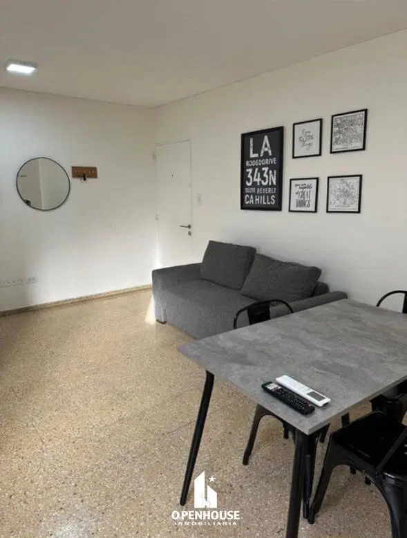 Departamento frente a Parque Cívico 5