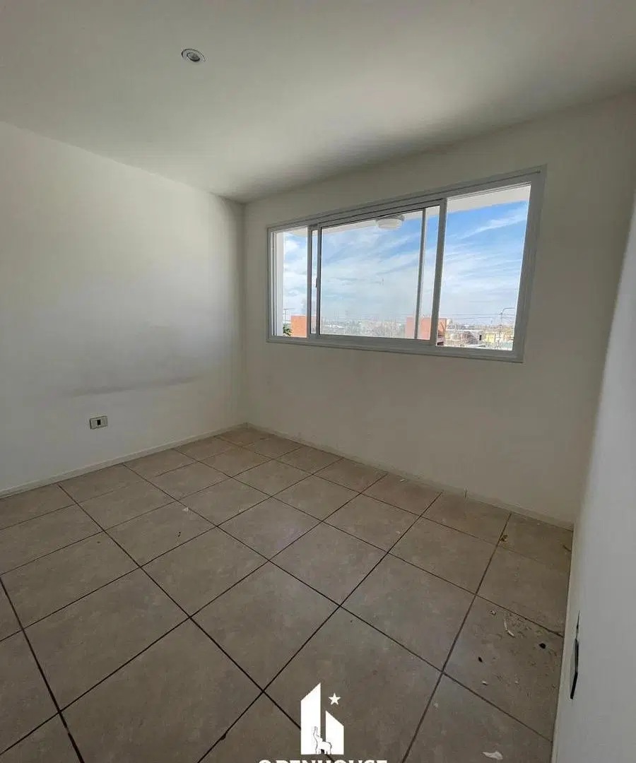 OPENHOUSE alquila departamento en Bº Solares de Roca 4