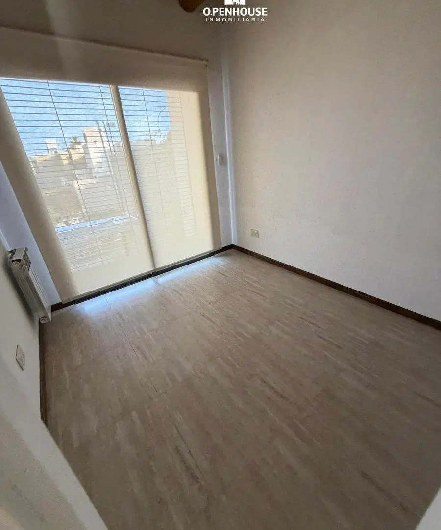 OPENHOUSE alquila hermosa casa en Barrio Altas Mendoza. 4
