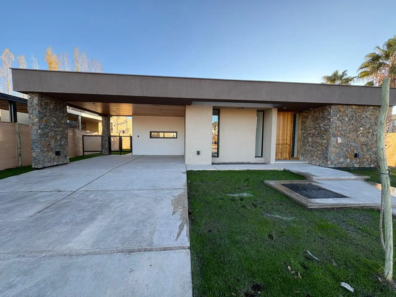 OPENHOUSE vende excelente casa a estrenar en Bº Estancia Bulnes 3