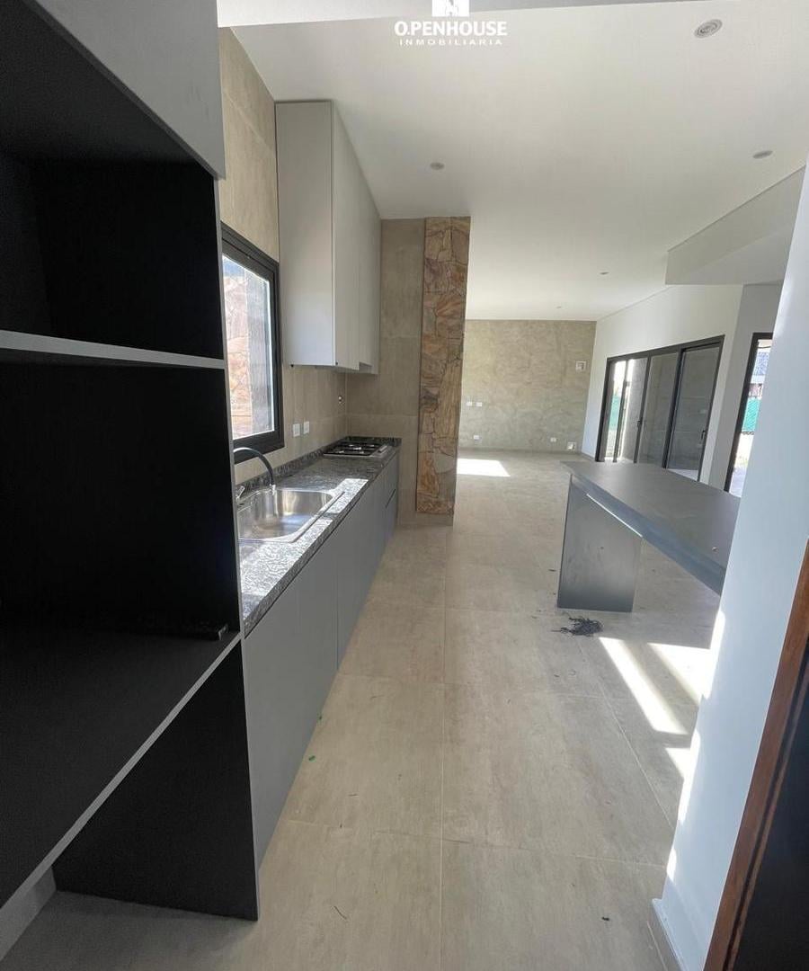 Foto de OPENHOUSE vende fabulosa casa a estrenar en Barrio Alma Gardenia., imagen 3